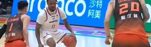 B体育官方网站-CBA季后赛｜上海男篮大胜山东强势晋级